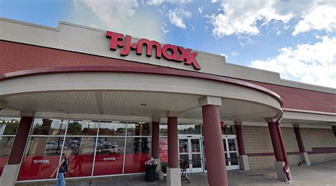 The HomeGoods shopping experience is designed as a place to explore, discover and be inspired. . Tj maxx cerca de mi